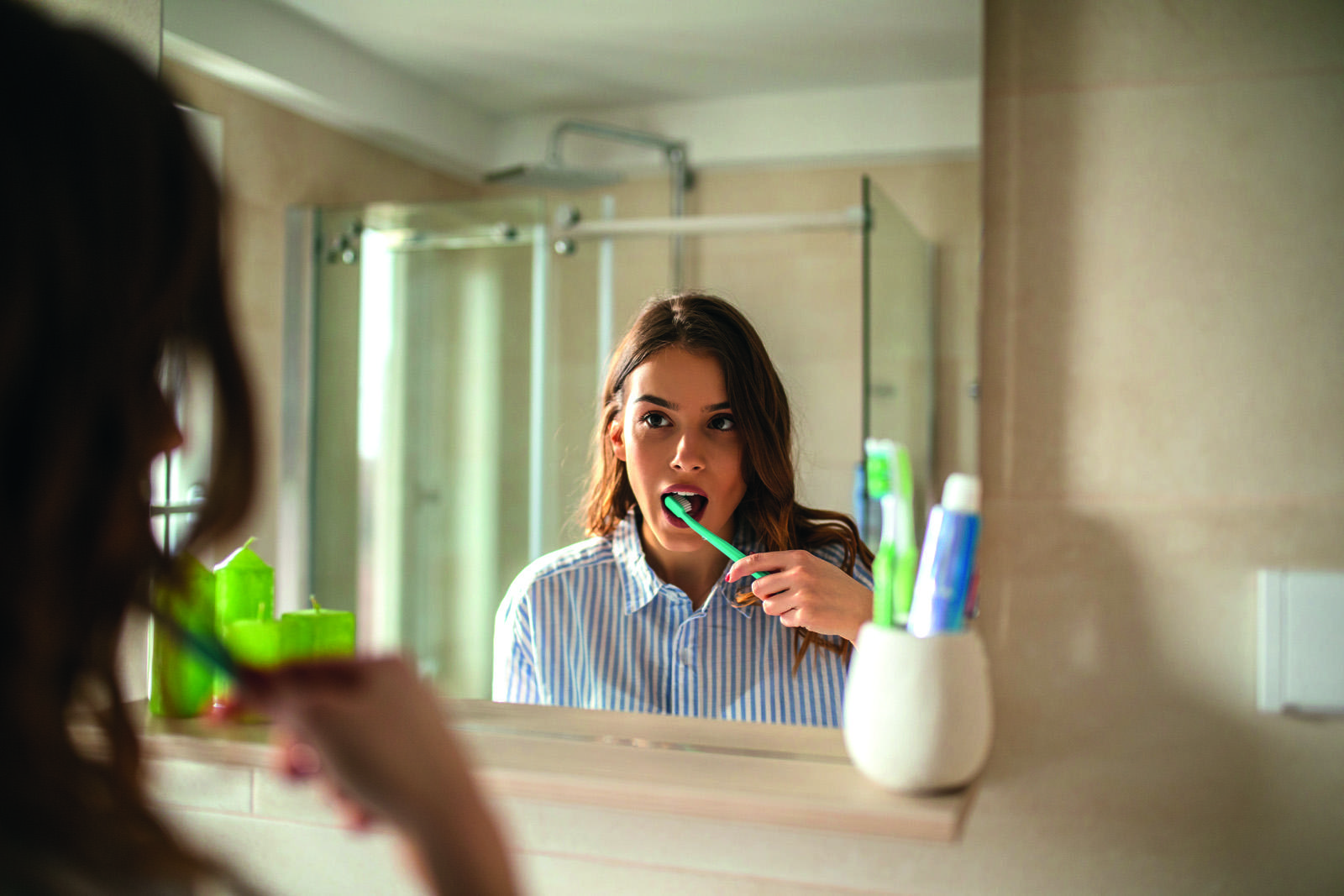 Essential Tips For Brushing: How to Keep Your Smile Sparkling and Healthy